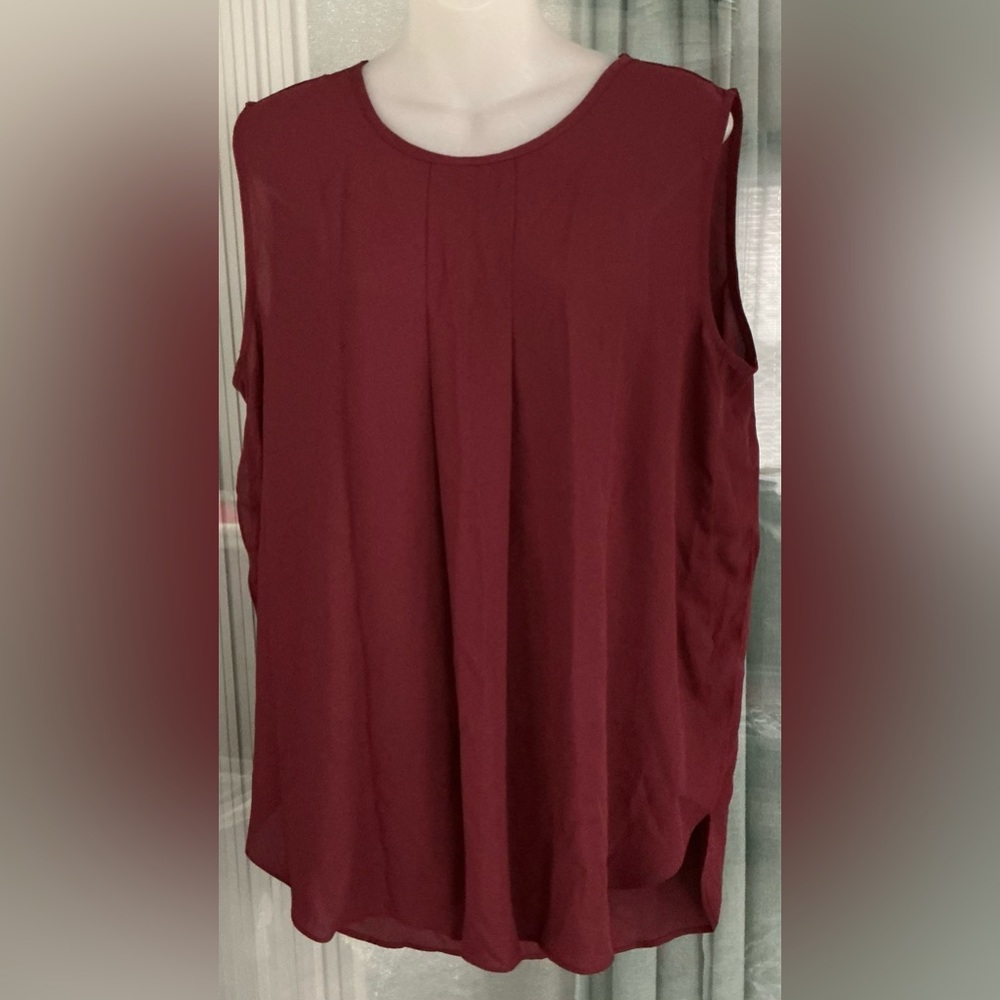 IMAN Global Chic Luxury Resort Pleated Front Top